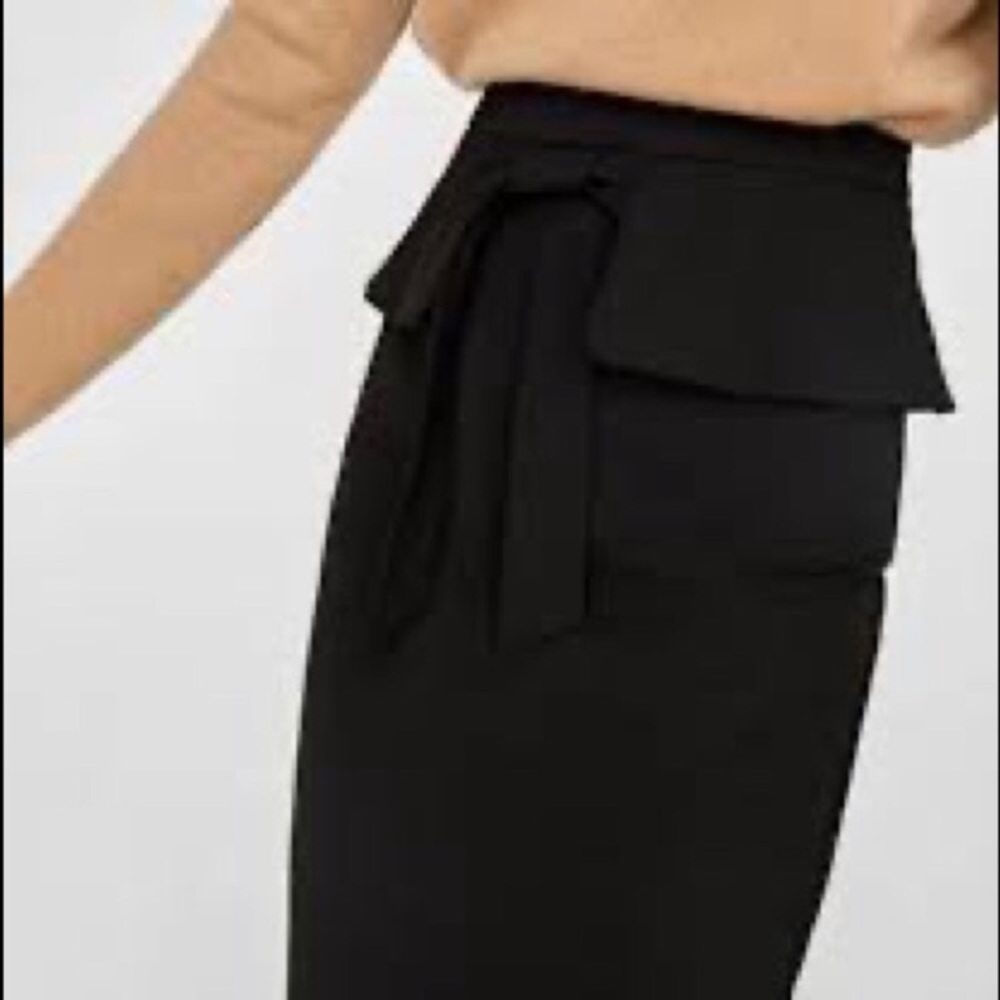 🖤 Zara peplum skirt
